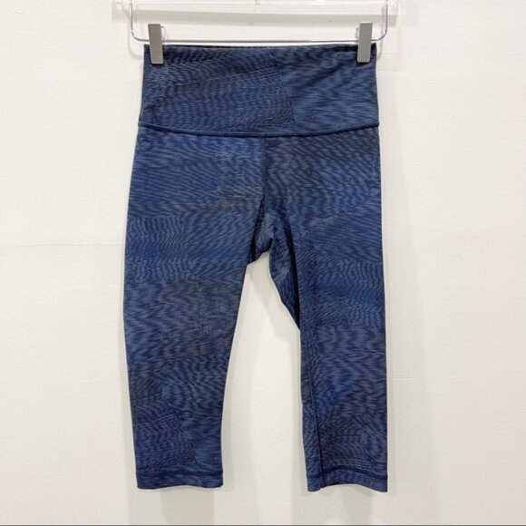 Lululemon Wunder Under Hi-Rise 1/2 Tight Full-On Luxtreme 17” Legging Blue 6 - Picture 2 of 8